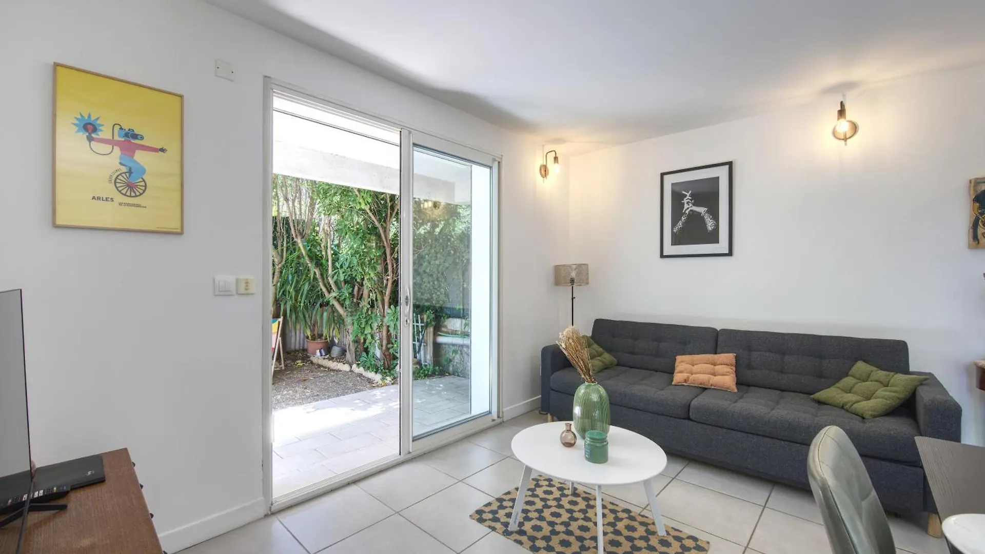 شقة Le Cocon - Terrasse & Bbq - Centre Historique Gare Et Arenes A Proximite - Emplacement Ideal آرْلْ